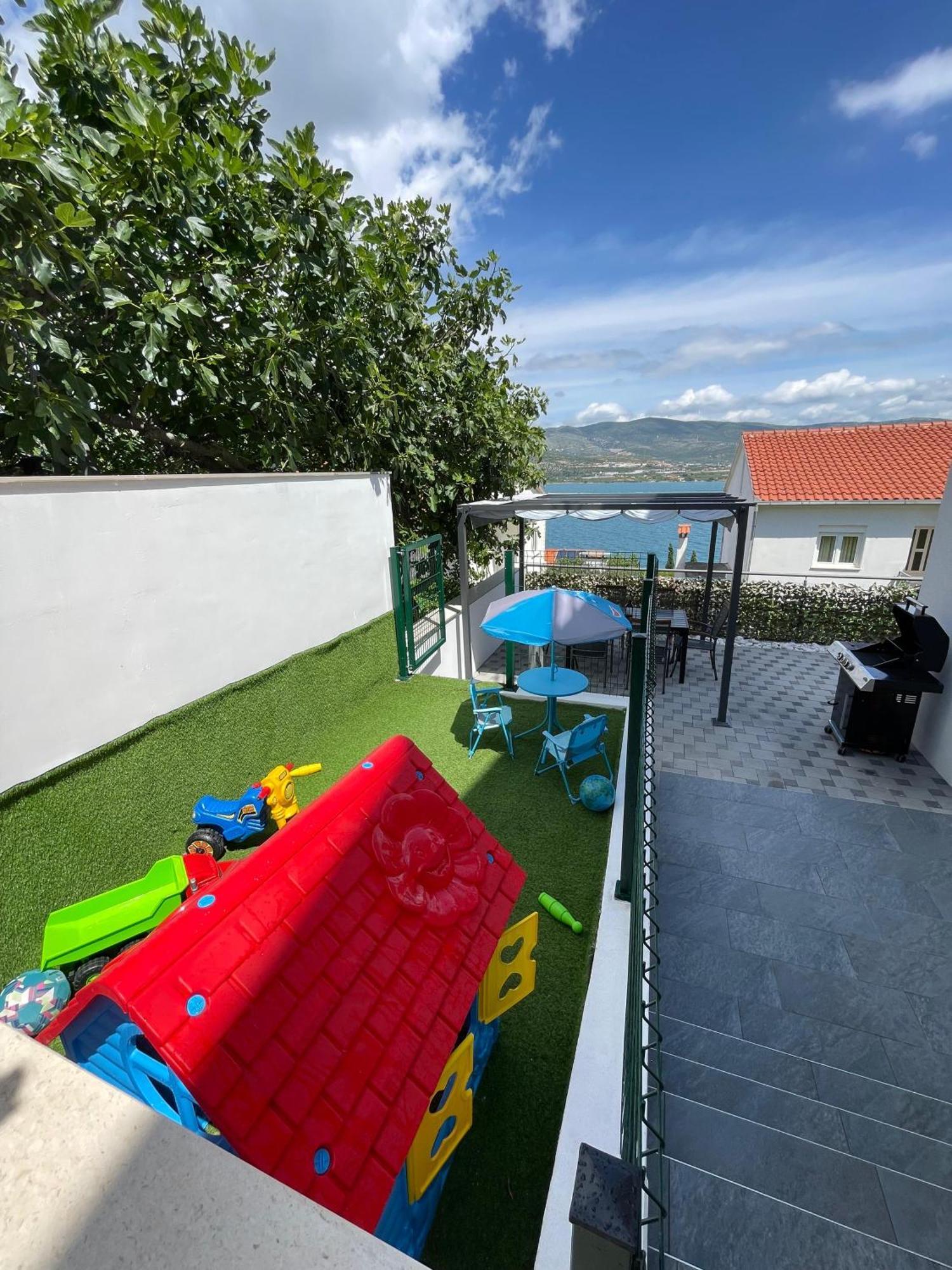 Delux Apartment Eva Trogir Exterior foto